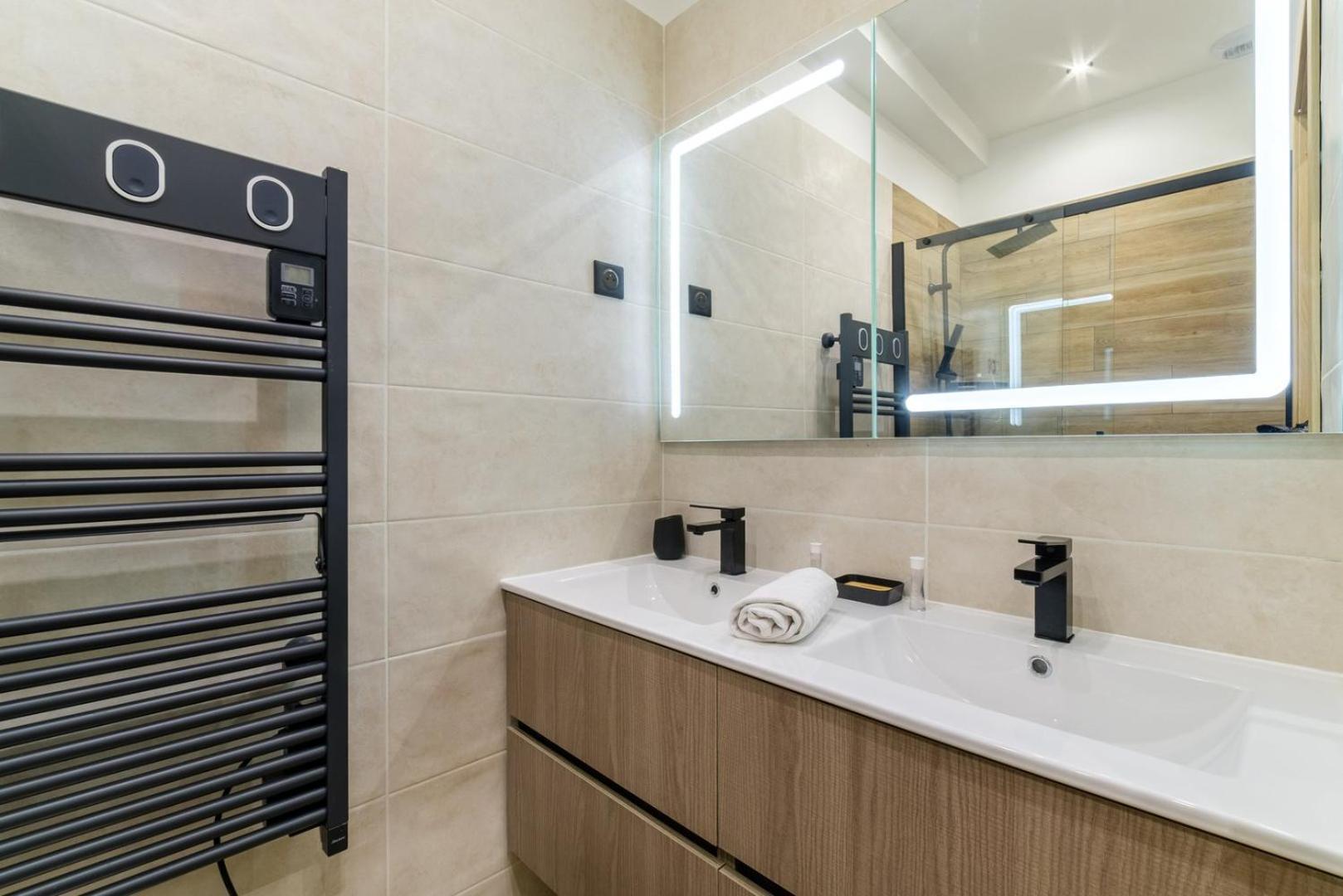 Vivez Antibes ! Logez A 6 Au Centre-Ville Exterior foto